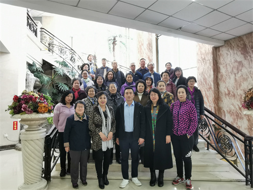 三好彭春文及学员合影